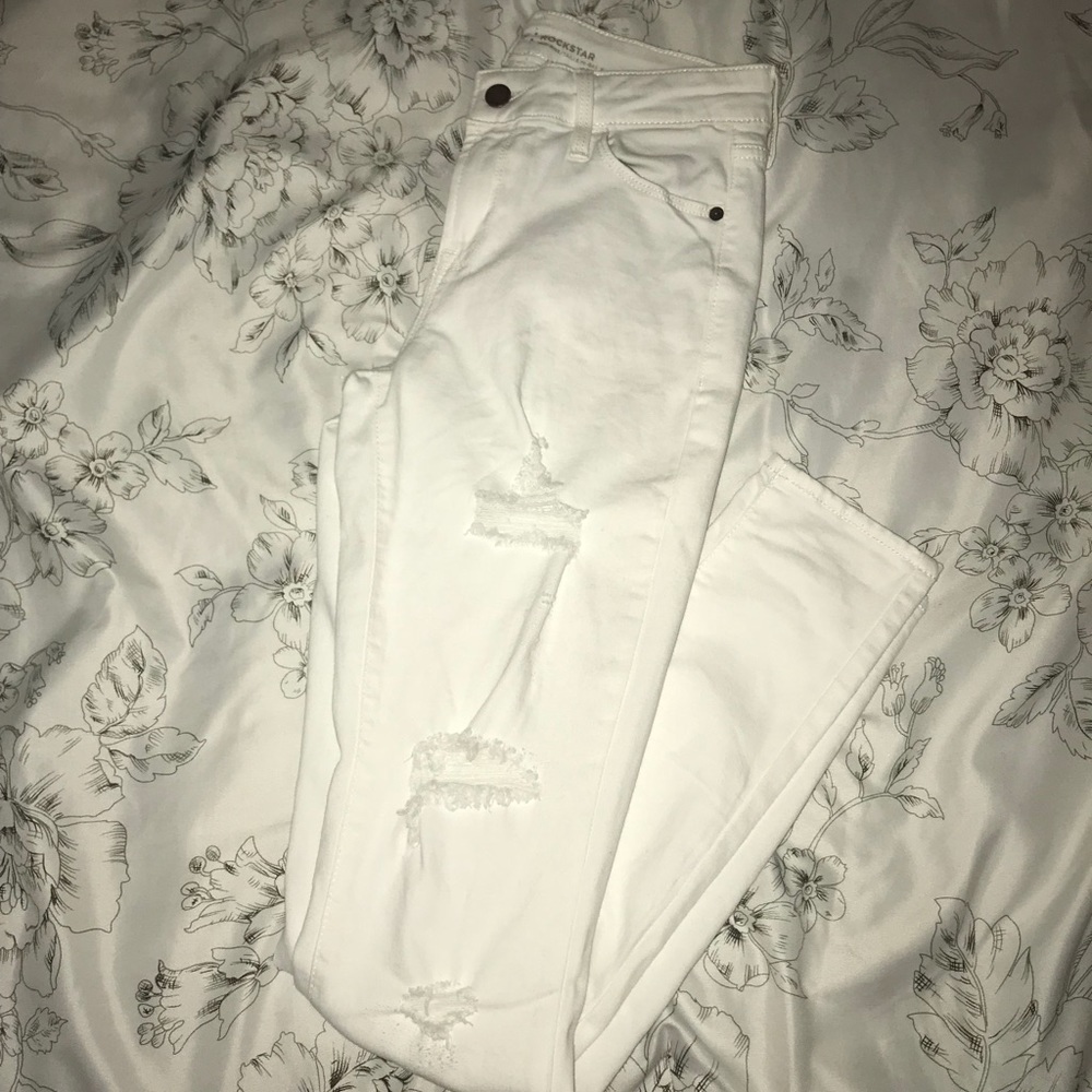 White Old Navy Ripped Jeans